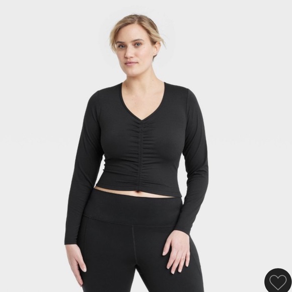 ✨NWT✨ ALL IN MOTION Flex Shirred Cropped Long Sleeved T-shirt - Black - Large - Picture 3 of 6